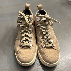 Veja High Top sneakers
Lightly used